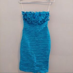 Daisy Blue Strapless Bodycon Prom Dress Textured Floral Appliqué Junior Small